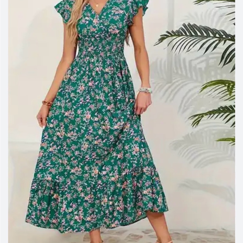 Plus Size 5XL 22/24 Floral Green Dress